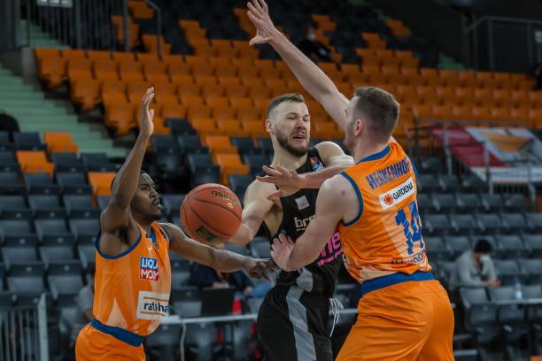 你需要我继 你需要我继