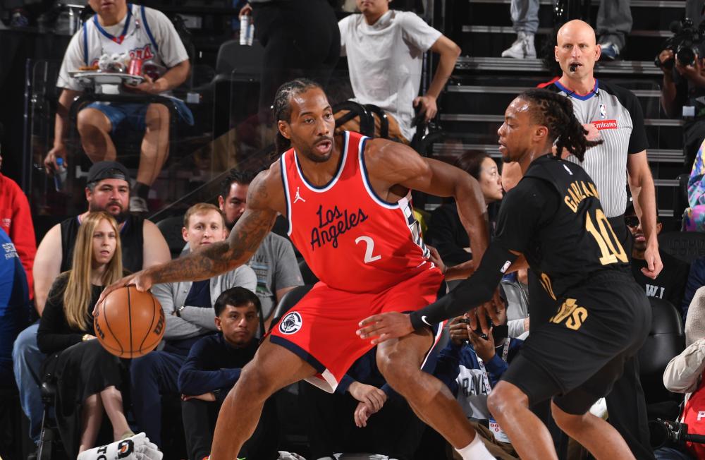 在效力AC 在效力AC