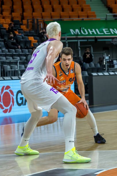 就在西班牙 就在西班牙