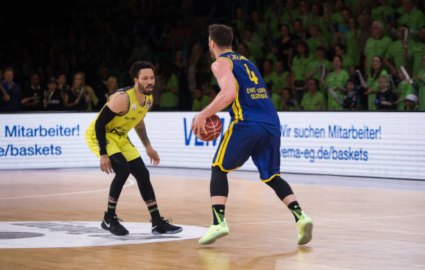 创造历史 创造历史