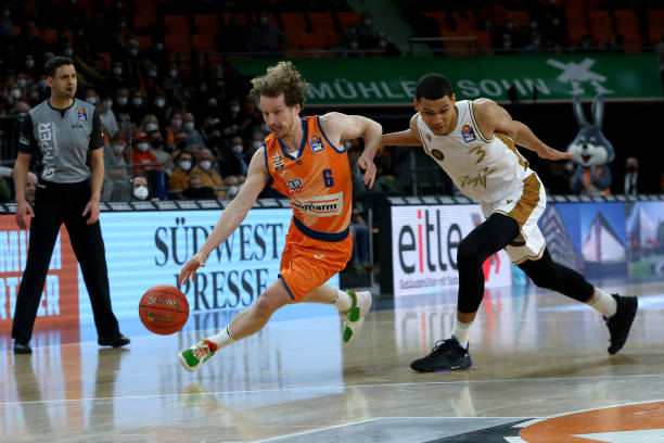 后卫线的配 后卫线的配